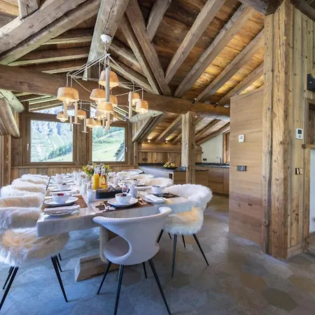 Exceptional Luxury Chalet Retreat In Chalet *